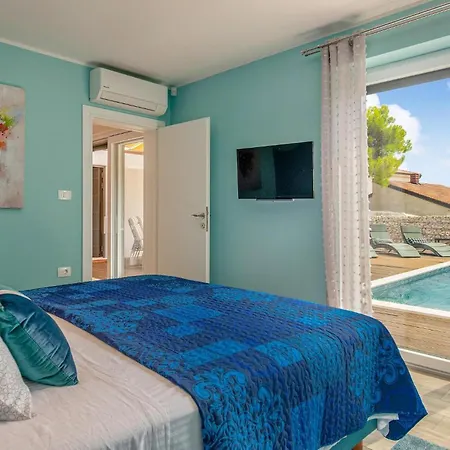 Villa Leana In Medulin,istria By Istrabook *